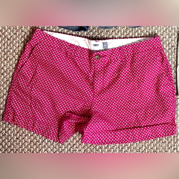 Old Navy Pants - Old Navy - casual shorts - size 10